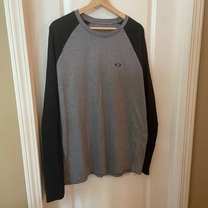 Men’s Oakley Long-sleeve Shirt